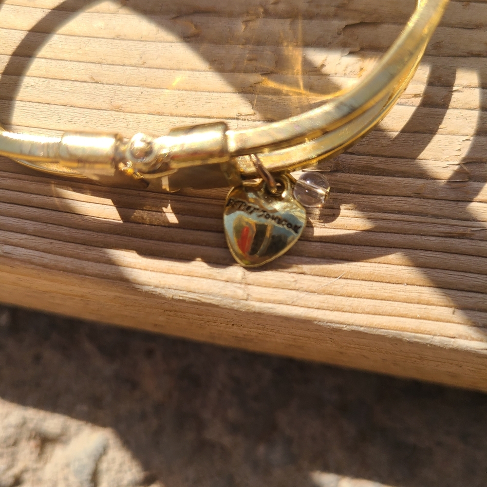 Betsey Johnson Candy Land Heart Bracelet Rare - Picture 4 of 6